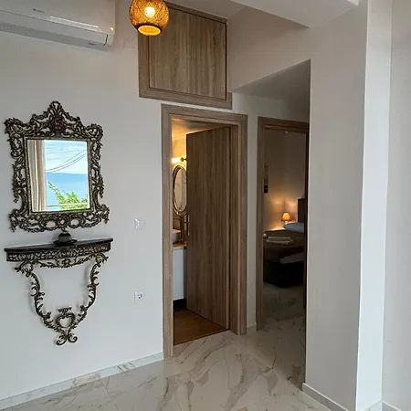 Hercule'S Apartment Kalamata Exterior photo